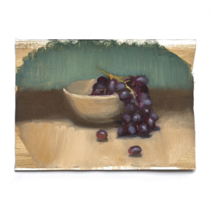 Bowl with grapes